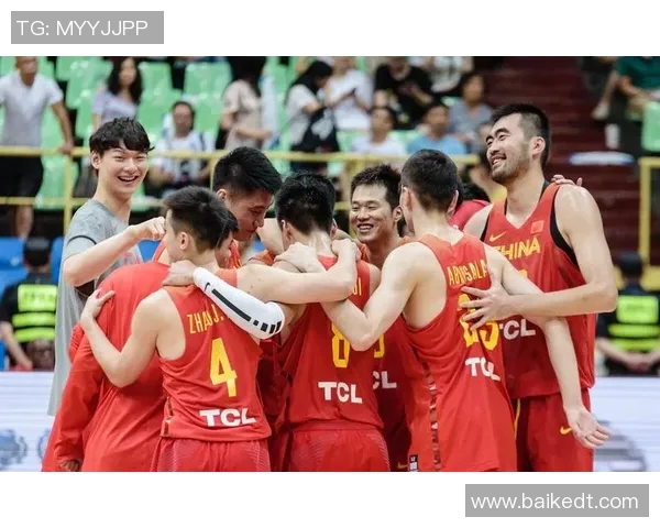 成都羽毛球队在亚运会积分榜上以53分稳居第一名展现强劲实力 成都羽毛球队在亚运会积分榜上以53分稳居第一名展现强劲实力